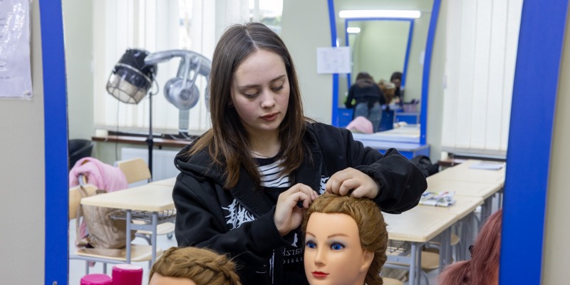 თმის მომსახურება program at Iberia College